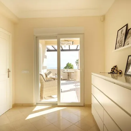 Villa Casa Das Flores - *
